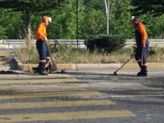 Uşak'ta feci kaza! 1 ölü, 2 yaralı!