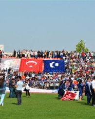 Uşak Üniversitesi 2016 Mezuniyet Kep Atma Töreni