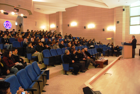 Uşak Üniverstesinde Mehmet Akif Ersoy ve İstiklal Marşı Konferansı Gerçekleştirildi